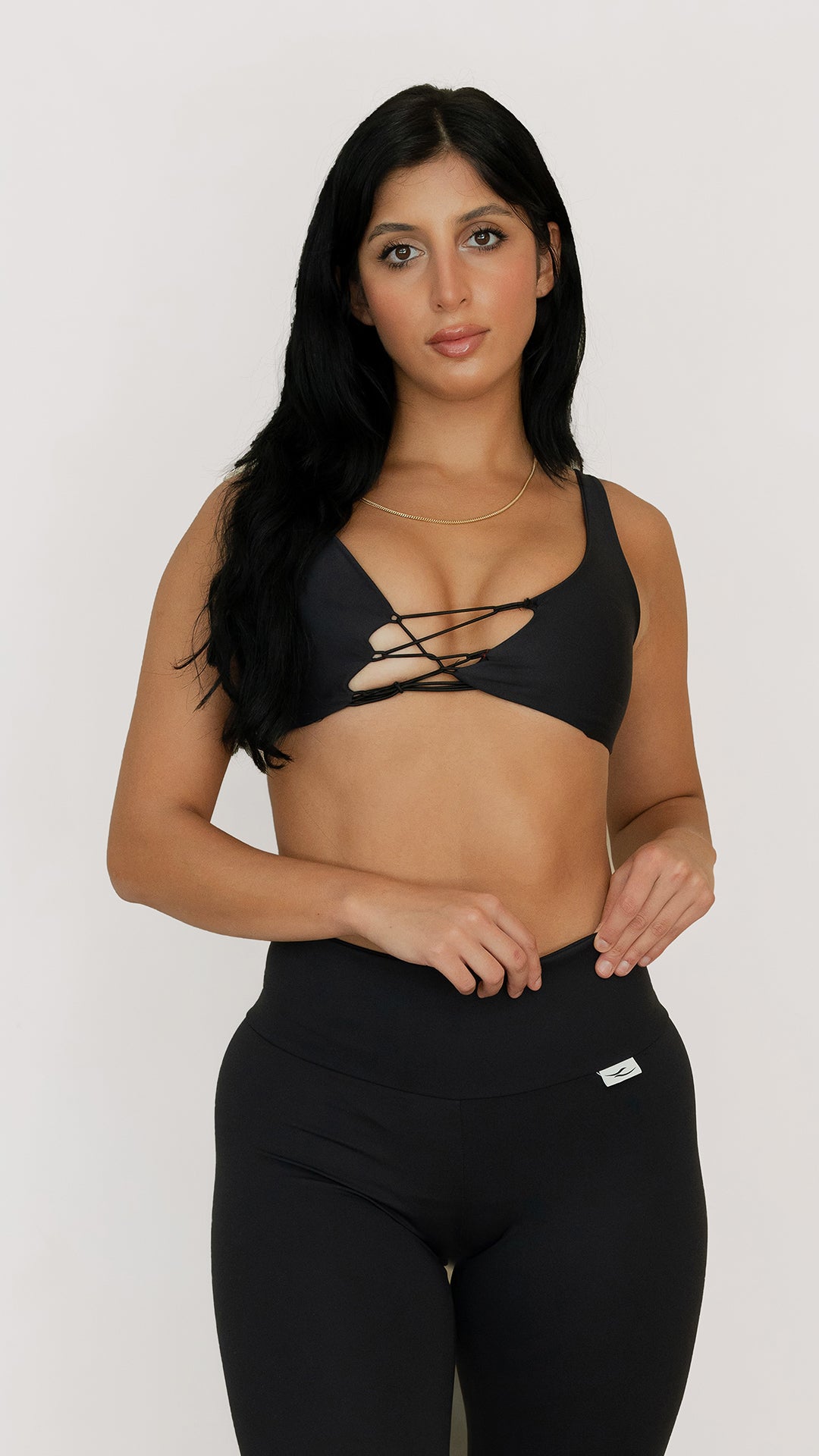 The Black High-waisted LUX Leggings – MONHNNY